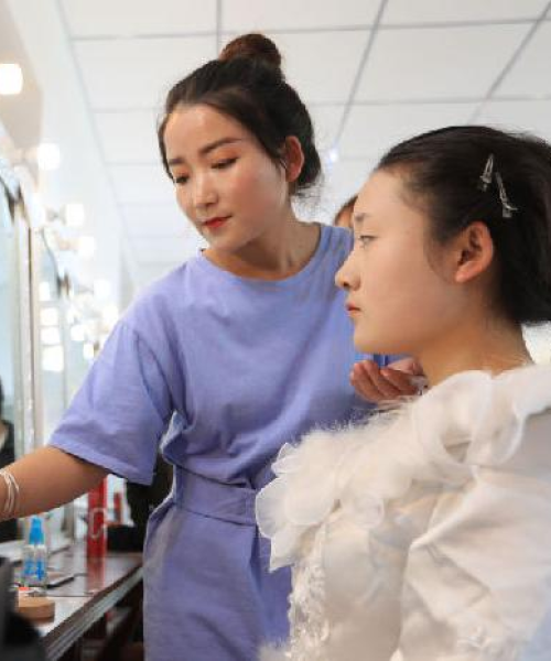 世界贫困女性排名及现状分析